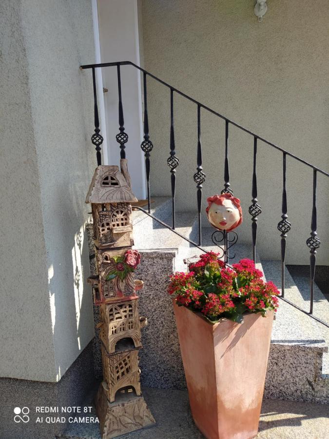 Kreativ Ferienwohnung Domizil Der Sinne Bad Liebenwerda Exterior foto